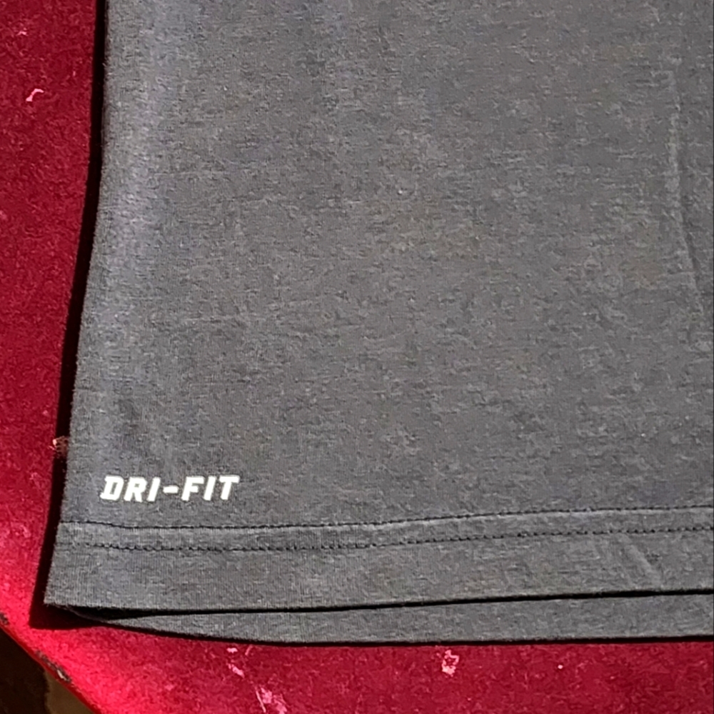 Nike Dri-fit Tee Shirt / T-shirt 👕 - Picture 5 of 7
